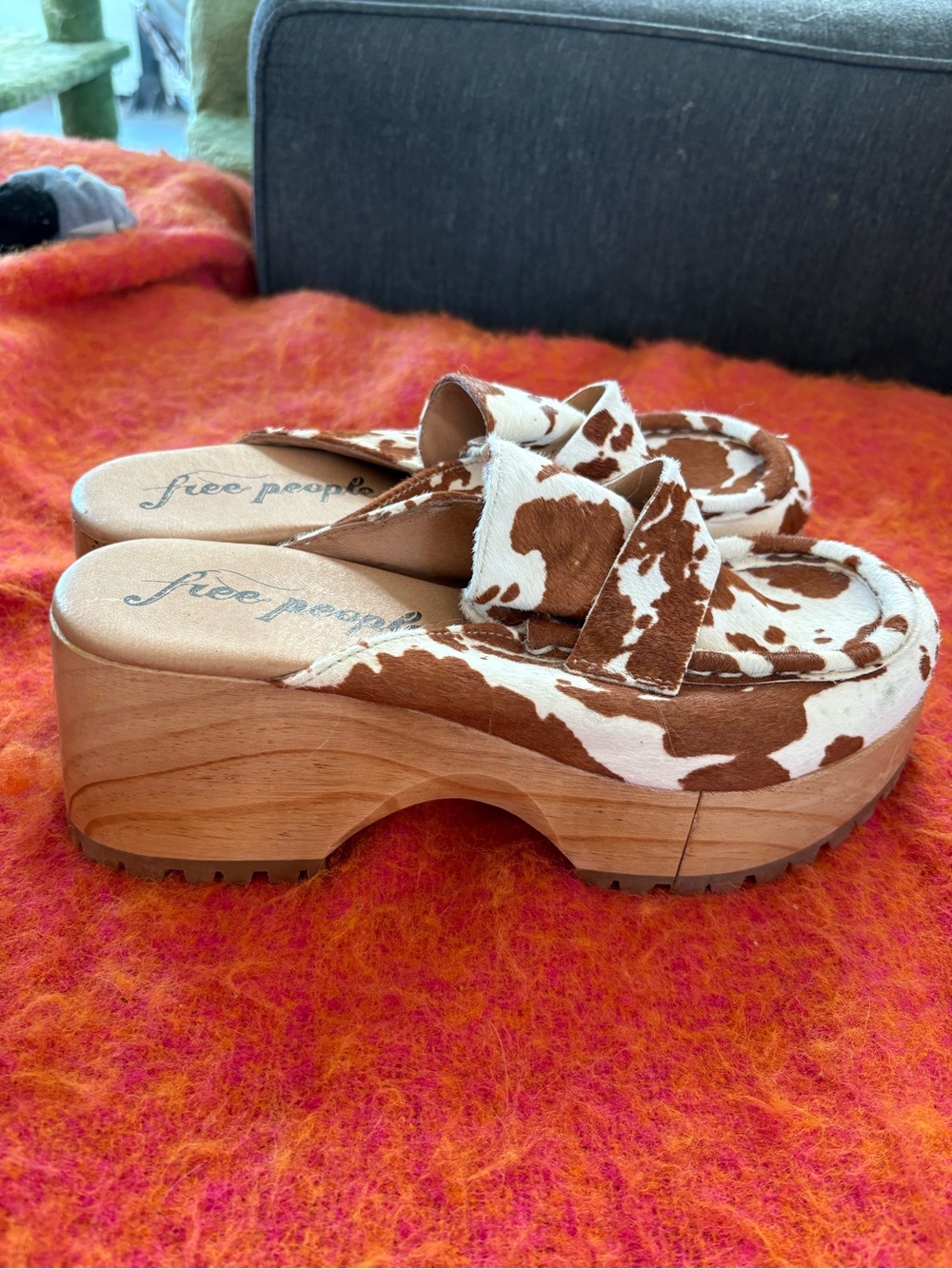 Women’s Free People Brown & White Cow-Print Platform clog - Picture 2 of 4